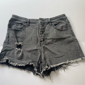 Wonderly Woman’s Black Shorts Sz 31. Button Up Frayed Hem Distressed SummerBeach